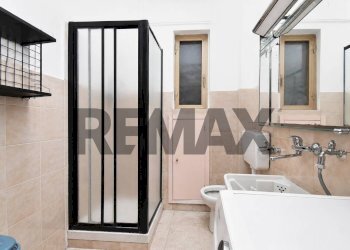 Bagno - Quadrilocale Via Stanislao Cannizzaro
 
27, Catania - foto 15