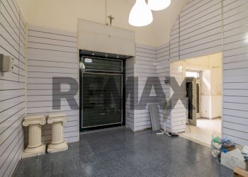 Ricezione / Lobby - Quadrilocale Via Garibaldi
 
235-237, Catania - foto 2