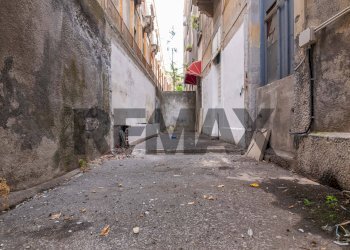 Non correlato - Quadrilocale Via Garibaldi
 
235-237, Catania - foto 18