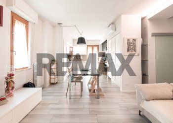 Sala da pranzo - Apartment Via Dante Alighieri
 
9, Castelplanio - photo 4