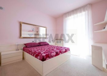Camera / camera da letto - Villa Località Collepaganello
 
61/A, Fabriano - foto 29
