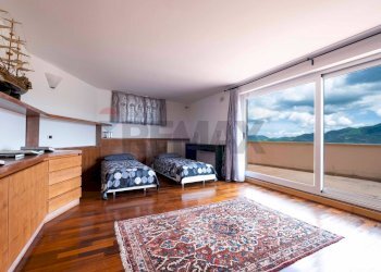 Camera / camera da letto - Villa Località Collepaganello
 
61/A, Fabriano - foto 35