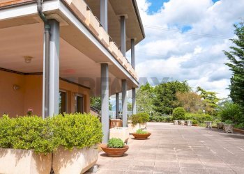 Casa all\'aperto - Villa Località Collepaganello
 
61/A, Fabriano - foto 42