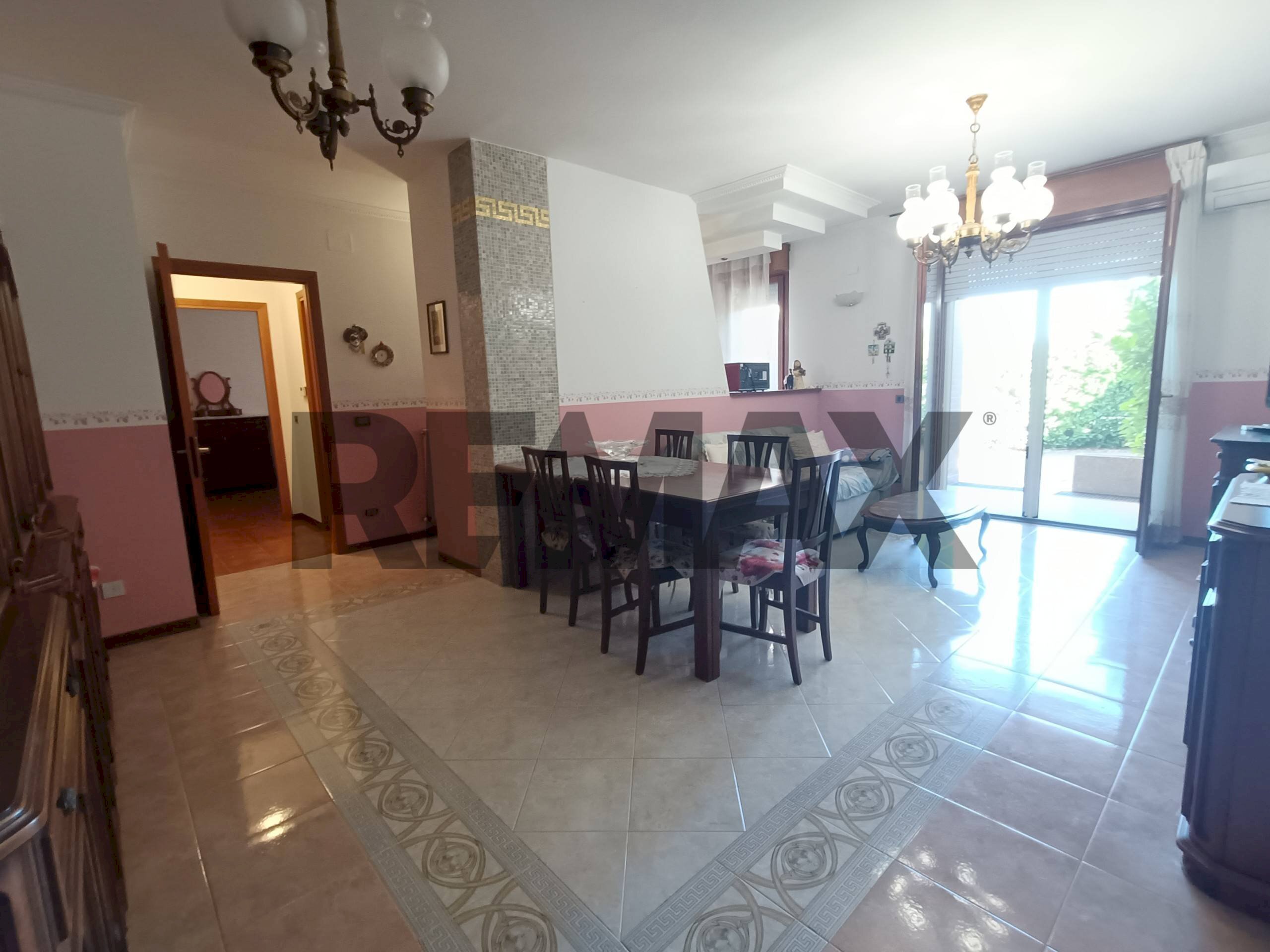Sala da pranzo - Two-room apartment Via Del Parco
6, Corciano - photo 3
