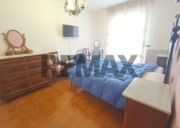 Camera / camera da letto - Two-room apartment Via Del  Parco
 
6, Corciano - photo 9