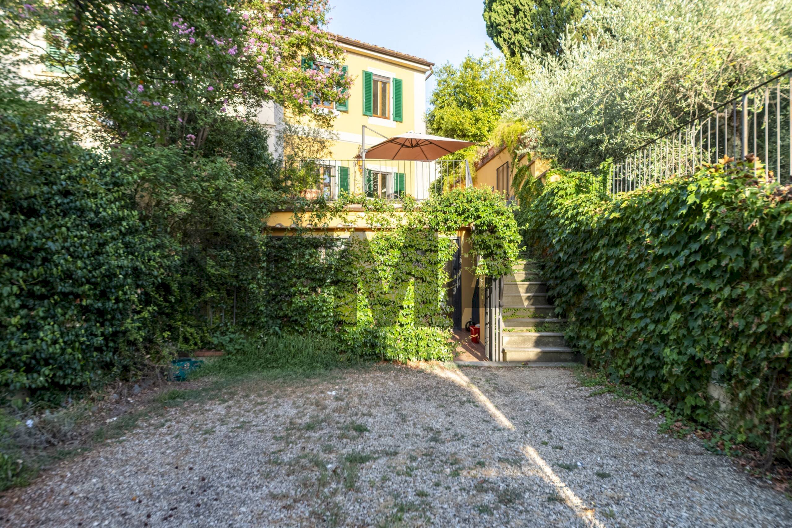Giardino - Villa Via Gabriele D'annunzio
 
260, Firenze - foto 1