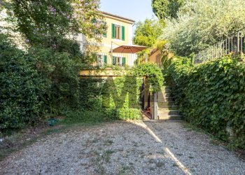 Giardino - Villa Via Gabriele D'annunzio
260, Firenze - foto 1