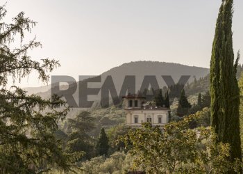 Vista delle montagne - Villa Via Gabriele D'annunzio
260, Firenze - foto 38