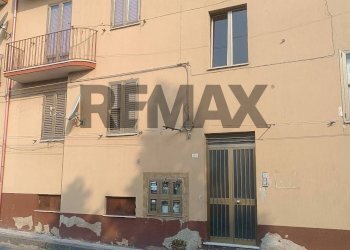 Edificio all\'aperto - Quadrilocale Via Vittorio Emanuele Orlando
 
301, Troina - foto 13