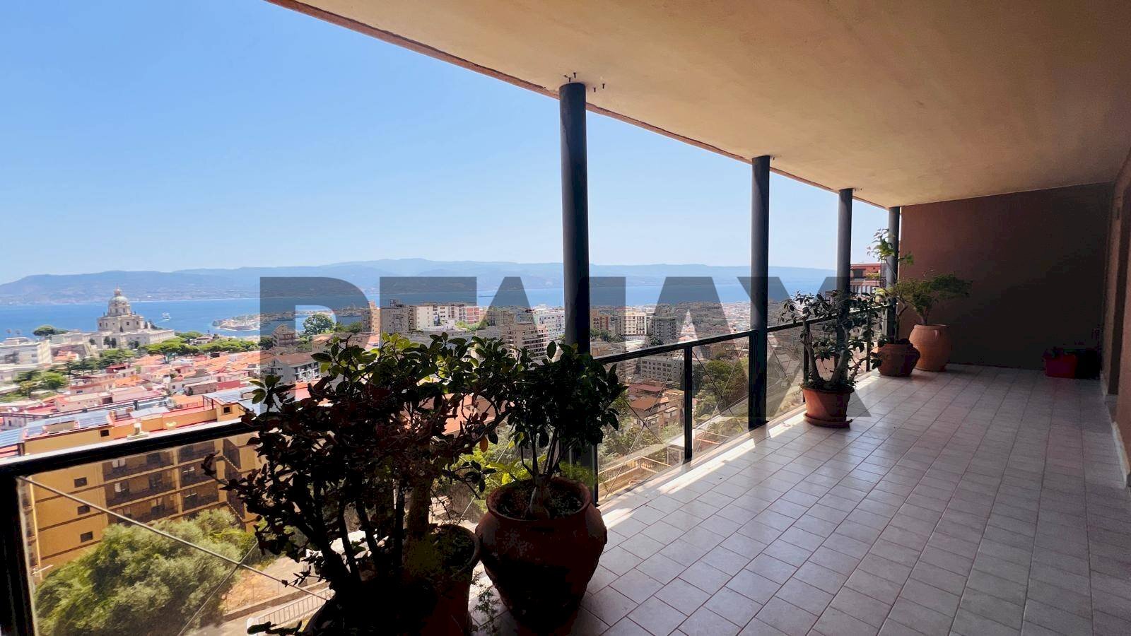Balcone - Apartment Viale Principe Umberto
 
49, Messina - photo 1