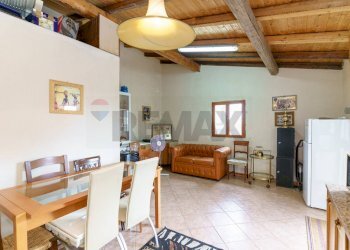 Sala da pranzo - Villa contrada edere
 
sn, Belpasso - photo 11