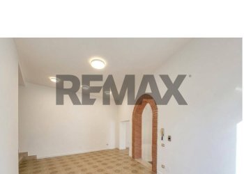 Stanza vuota - Appartamento via Roma
 
90, Serramanna - foto 1