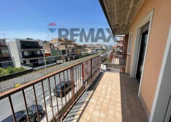 Balcone - Appartamento VIA:Sorrentino
 
9, Camporotondo Etneo - foto 26