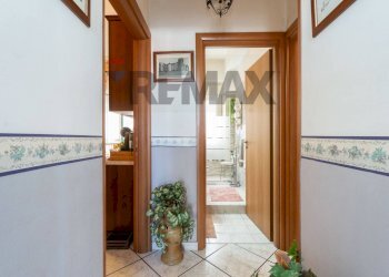 Hall / corridoio - Trilocale Via Faraci
 
9, Catania - foto 15