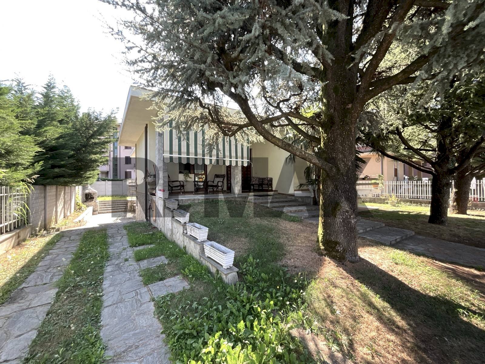 Giardino - Villa Via Pietro Maroncelli
 
20, Lainate - foto 3