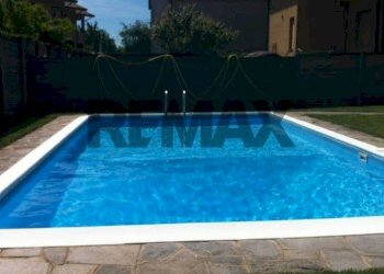 Piscina - Villa Via Pietro Maroncelli
 
20, Lainate - photo 27
