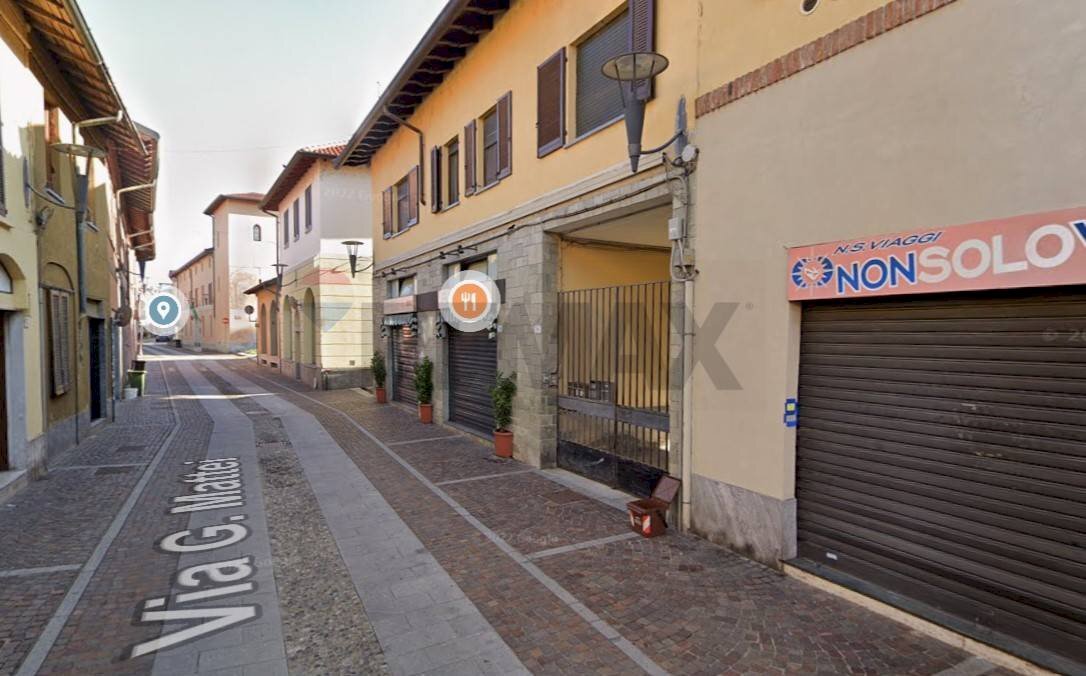 Edificio all\'aperto - Locale Commerciale Via Mattei
11/13, Arese - foto 2