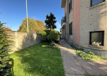 Giardino - Semi-detached house Via Paganini
 
6, Cesate - photo 4