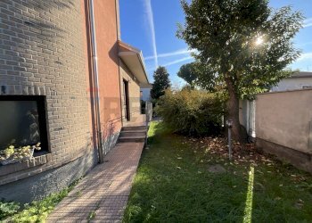 Giardino - Semi-detached house Via Paganini
 
6, Cesate - photo 5