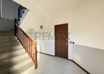 Scale - Semi-detached house Via Paganini
 
6, Cesate - photo 6