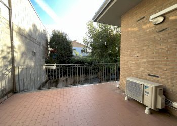 Terrazza - Semi-detached house Via Paganini
 
6, Cesate - photo 12