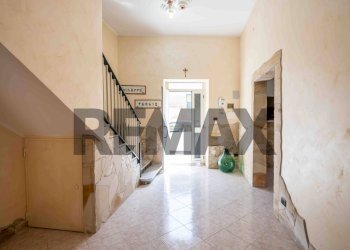 Hall / corridoio - Casa indipendente Via S. Avarino
 
15, Pachino - foto 9