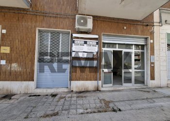 Edificio all\'aperto - Negozio Alcibiade
34, Siracusa - foto 1