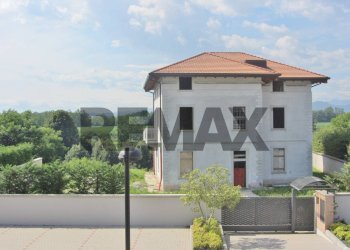 Casa all\'aperto - Villa Piazza Cavour
 
snc, Lomagna - foto 2