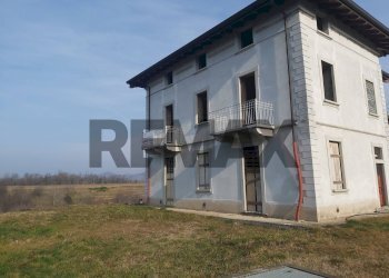 Casa all\'aperto - Villa Piazza Cavour
 
snc, Lomagna - foto 4