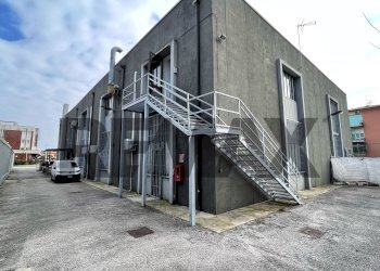 Edificio all\'aperto - Commercial Premises gorizia
6, Vigonza - photo 1