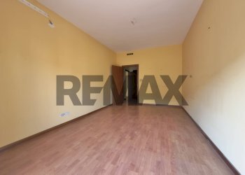 Stanza vuota - Trilocale Via Luigi Caldieri
 
132, Napoli - foto 15