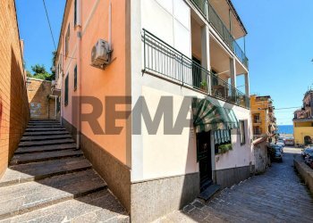 Edificio all\'aperto - Trilocale Rampe Cappuccini
 
7, Pozzuoli - foto 17