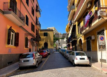 Edificio all\'aperto - Trilocale Rampe Cappuccini
 
7, Pozzuoli - foto 18