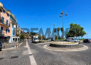 Edificio all\'aperto - Trilocale Rampe Cappuccini
 
7, Pozzuoli - foto 20