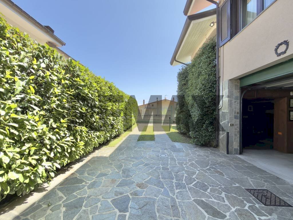 Terrazza - Villa Via Nazionale
 
10, Monteforte Irpino - photo 2