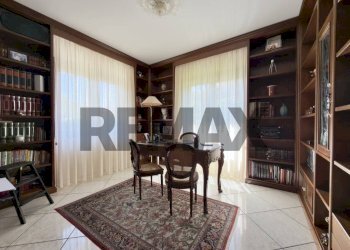 Sala da pranzo - Villa Via Nazionale
 
10, Monteforte Irpino - photo 23