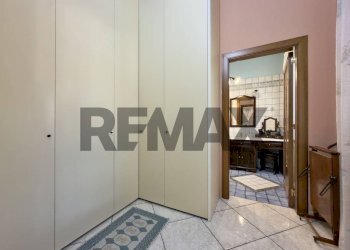 Hall / corridoio - Villa Via Nazionale
 
10, Monteforte Irpino - photo 35