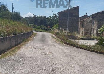 Edificio all\'aperto - Rustico Via trav Garibaldi
 
25, Castelforte - foto 9