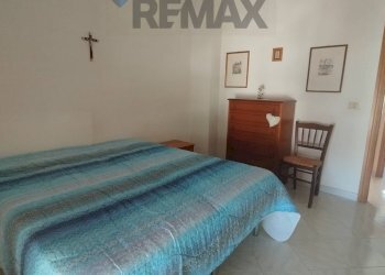 Camera / camera da letto - Four-room apartment via Borgo, Castelnuovo Parano - photo 13