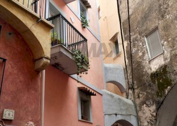 Edificio all\'aperto - Casa indipendente via  della Torre
 
6, Formia - foto 1
