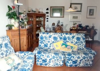 Soggiorno - Casa indipendente via  della Torre
 
6, Formia - foto 3