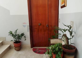 Hall / corridoio - Four-room apartment via Giuseppe Garibaldi, Castelforte - photo 5