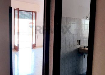 Hall / corridoio - Four-room apartment via Giuseppe Garibaldi, Castelforte - photo 11