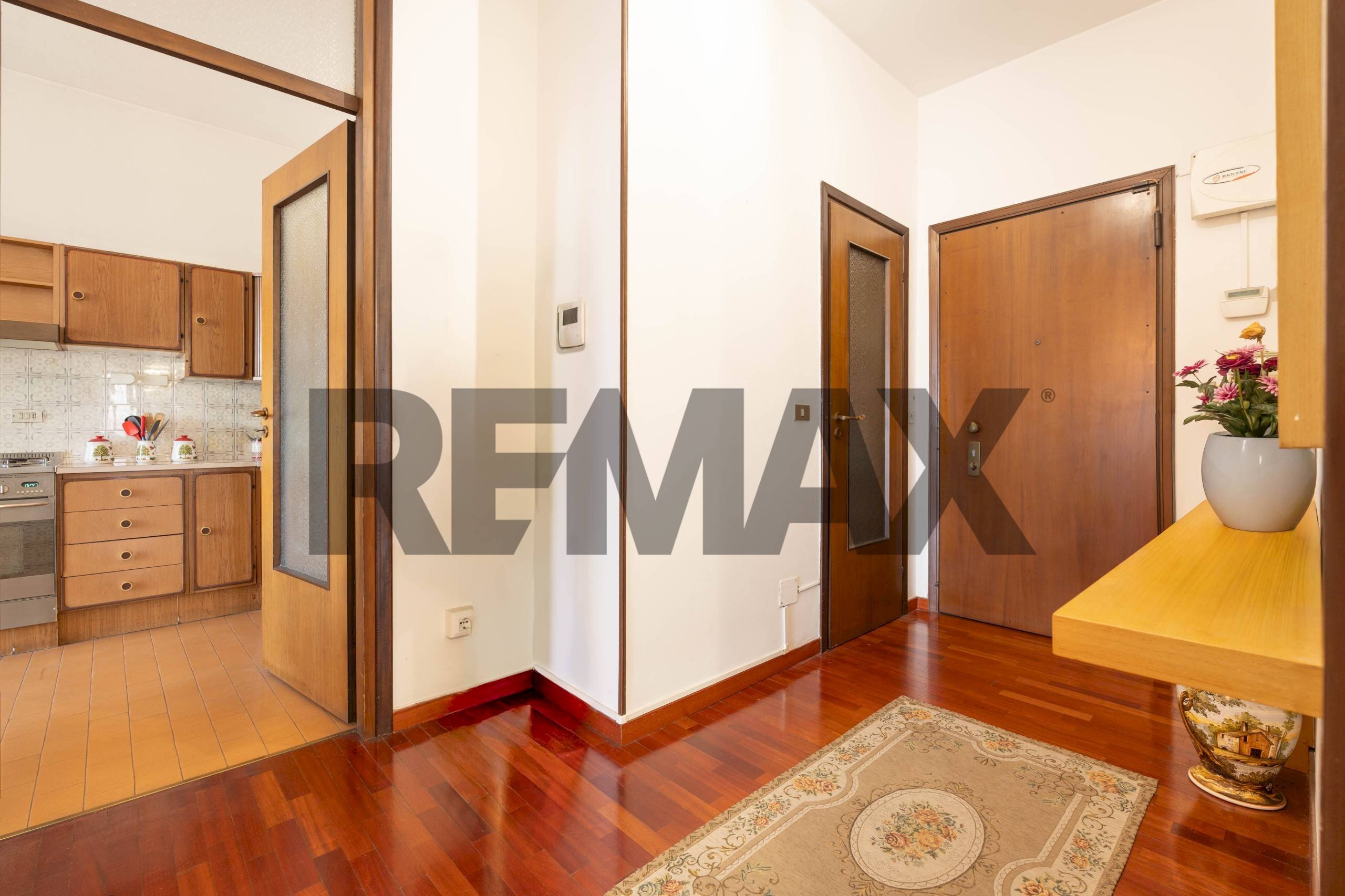 Hall / corridoio - Quadrilocale Via Risorgimento
 
14, Monza - foto 3