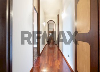 Hall / corridoio - Quadrilocale Via Risorgimento
 
14, Monza - foto 32