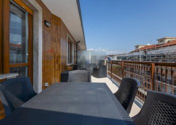 Balcone - Bilocale Via Bainsizza
 
15, Torino - foto 24