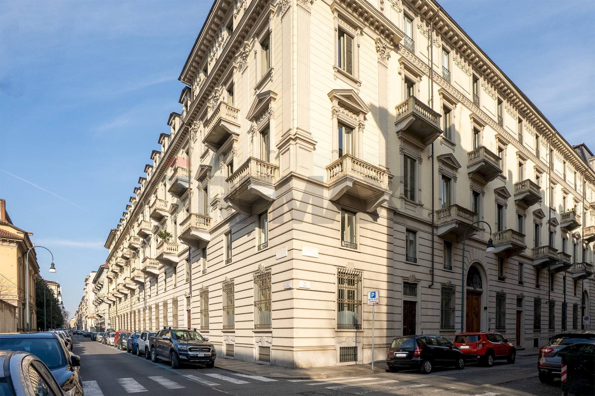 Edificio all\'aperto - Monolocale Via Ponza
4 E, Torino - foto 3