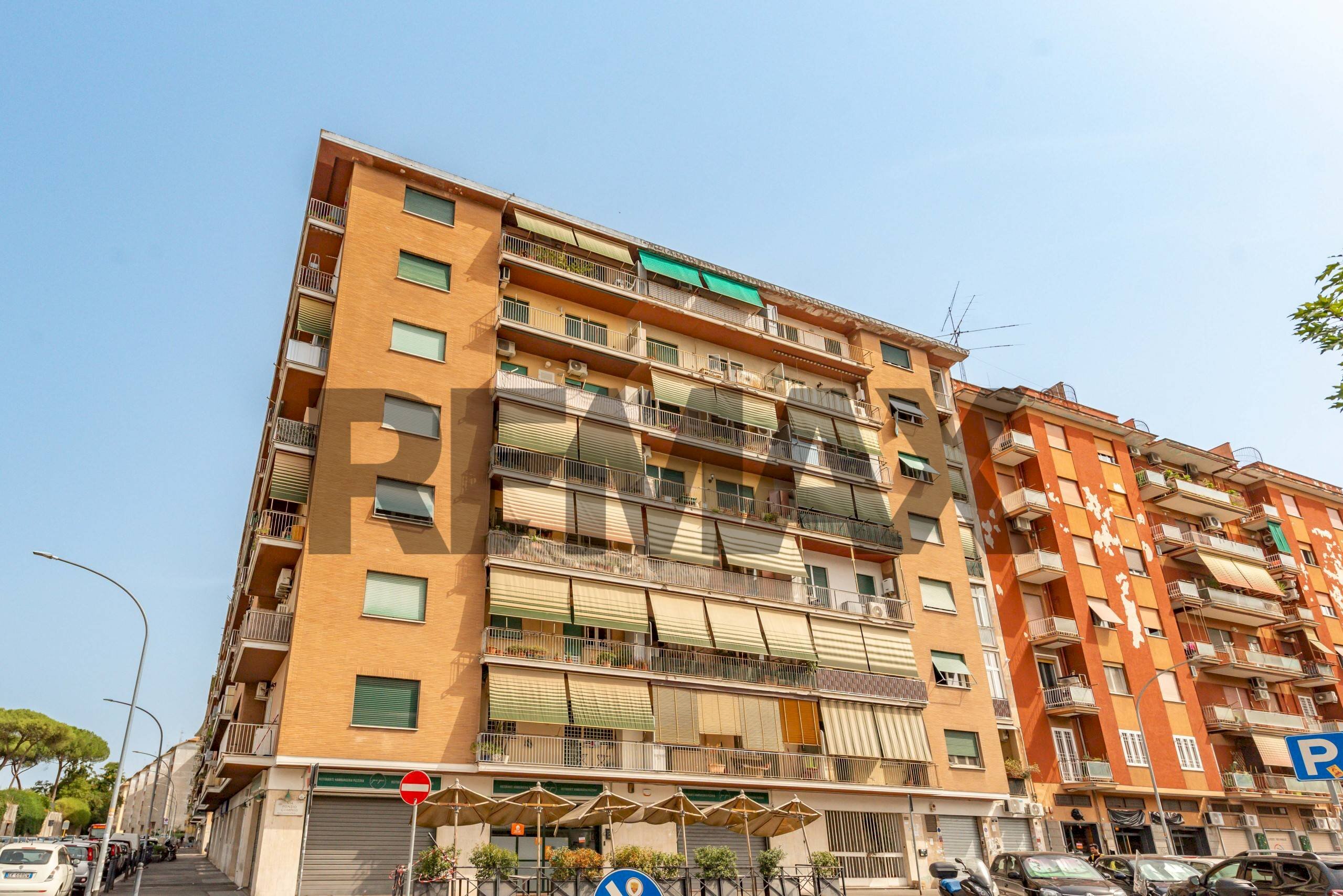 Edificio all\'aperto - Bilocale Via Ponzio Cominio
 
122, Roma - foto 1