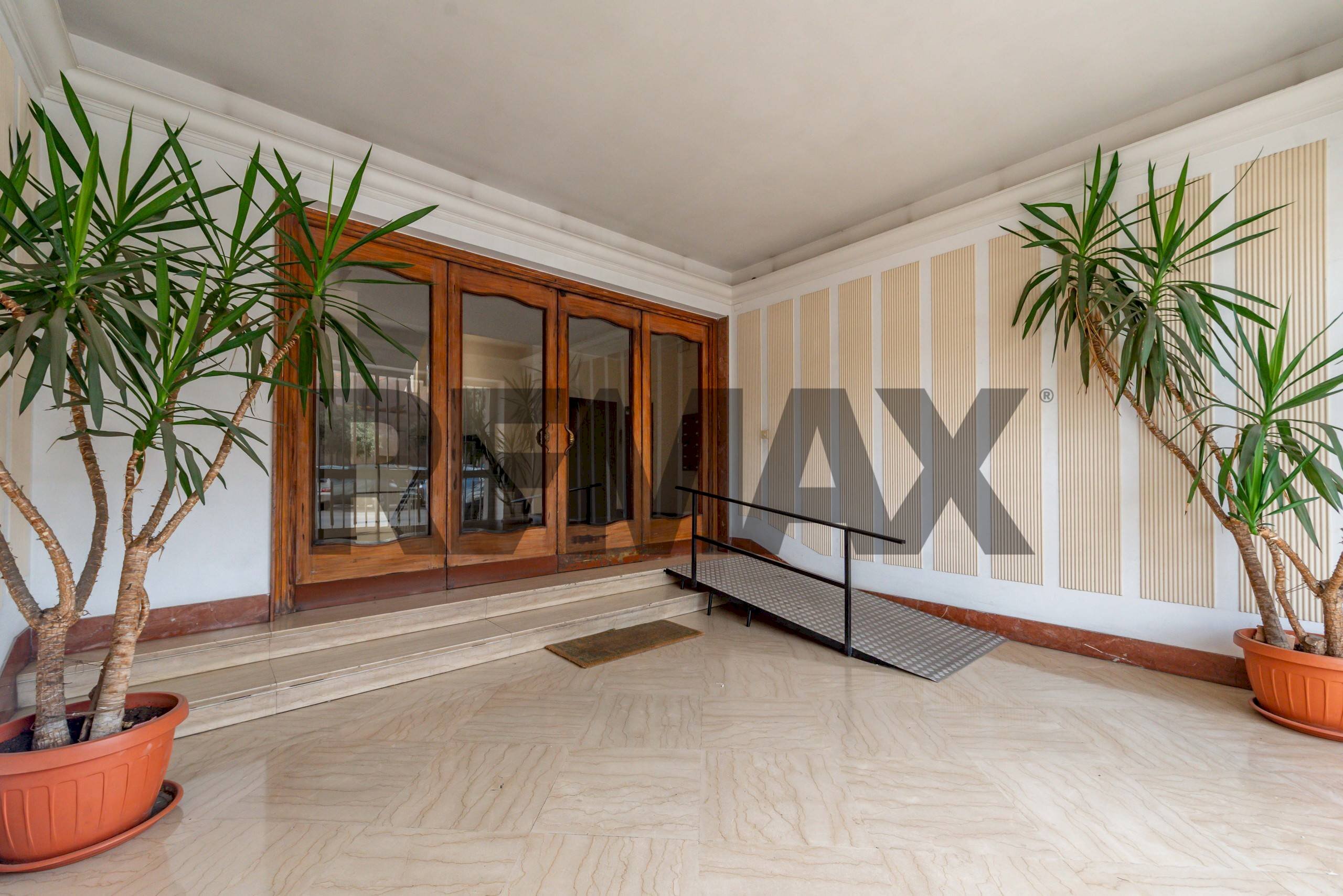 Ricezione / Lobby - Bilocale Via Ponzio Cominio
122, Roma - foto 2