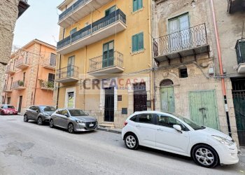 Foto 2 - Stabile - Palazzo via duca degli Abruzzi, Riesi - foto 2